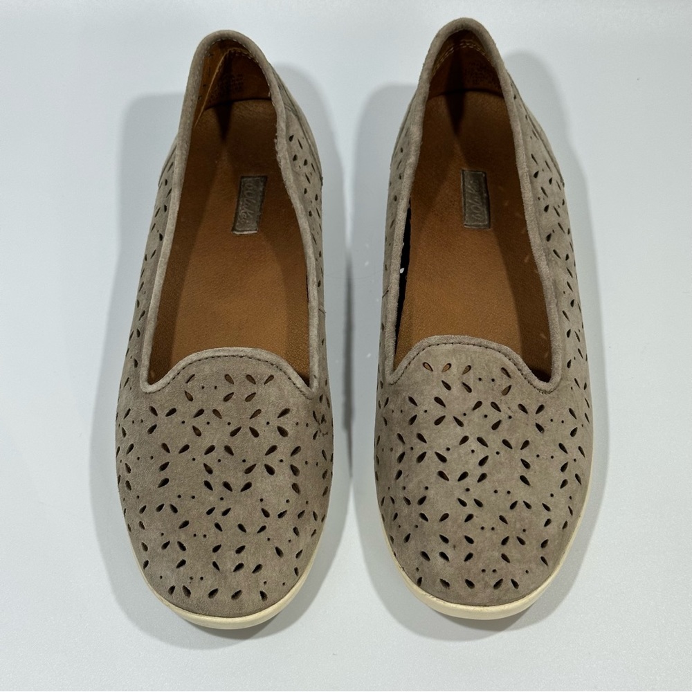 OLUKAI Momi Leather Laser Cut Perforated Flats Loafers 10